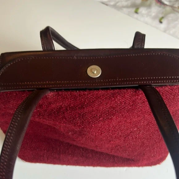 Vintage Kenneth Cole Maroon Red Wool with Dark Leather Trim Shoulder bag - Picture 9 of 11